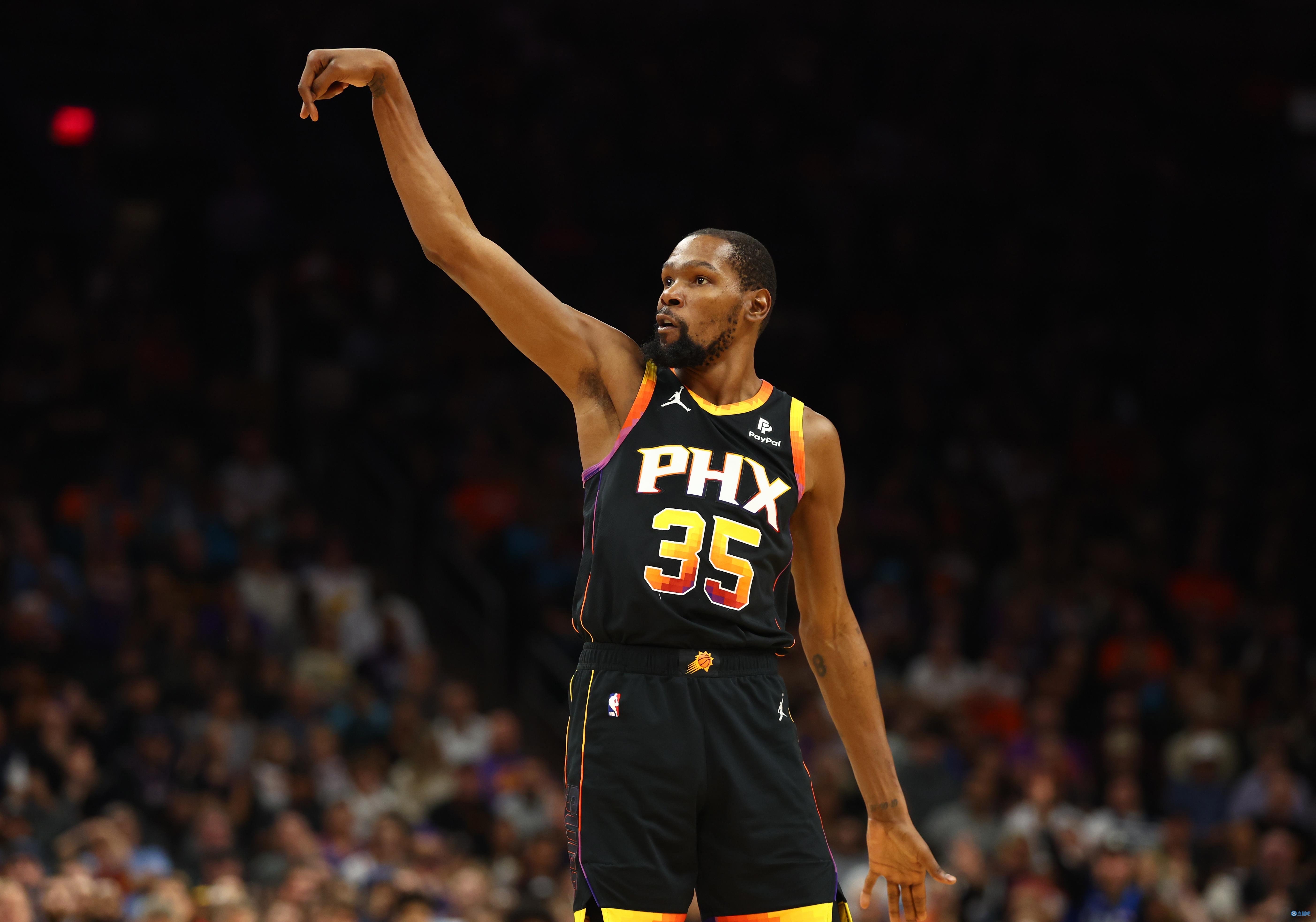 包含关键战新奥尔良鹈鹕调整名单以备NBA总决赛；火线驰援环节打磨；气氛紧张；医务组通报恢复的词条